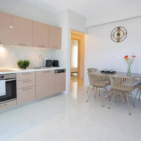Apartment Theros 2 *
