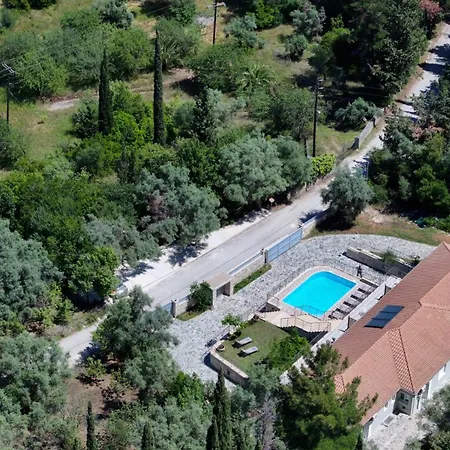 Theros 2 Apartment *