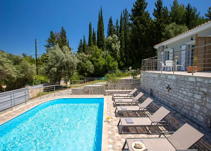 Appartement Theros 2 *