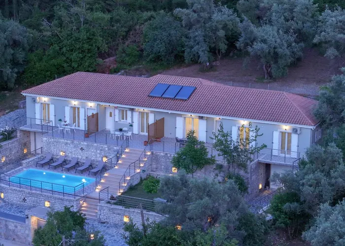 Appartement Theros 2 *